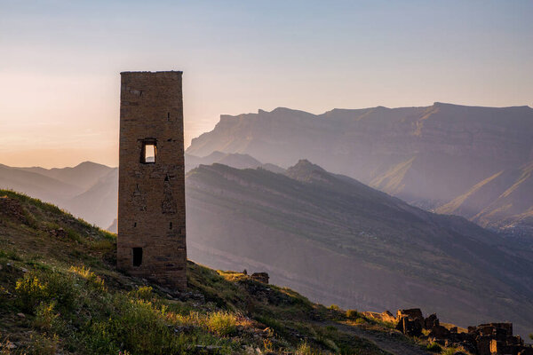 Заброшенные аулы Дагестана в горах Кавказа