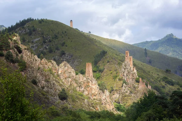 Ingushetia 'daki eşsiz kule kompleksi Vovnushki