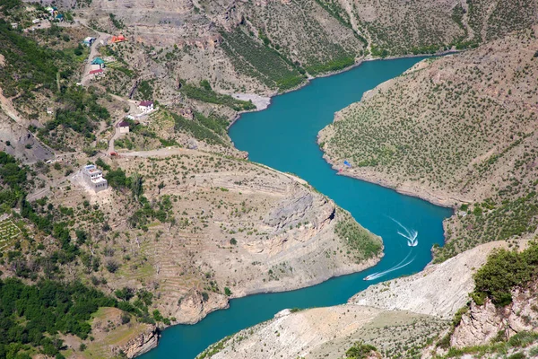 Sabahın erken saatlerinde Sulak Kanyonu manzarası