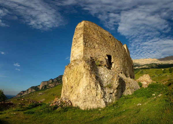 Schloss Fregat Inmitten Der Berge Der Digor Schlucht Nordossetien Stockfoto