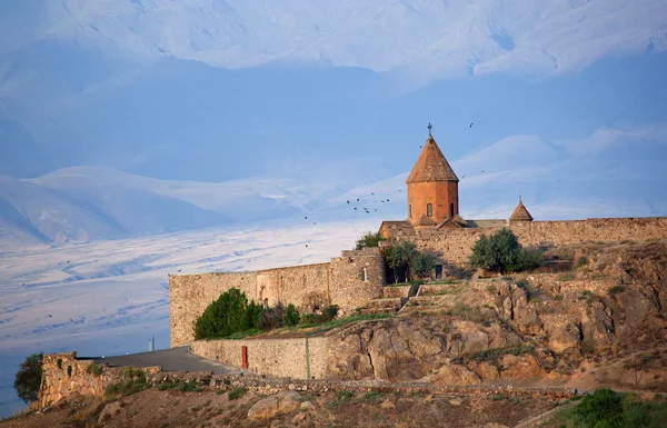 Khor Virap on the background of Ararat — Stock Photo, Image