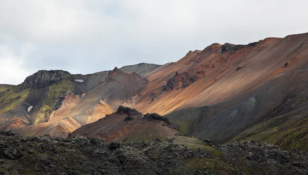 Gekleurde stenen in IJsland — Stockfoto