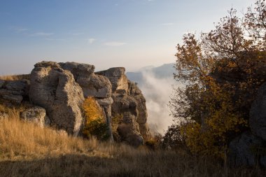 Akşam ışığı kayalarda