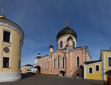 David çöller manastırda