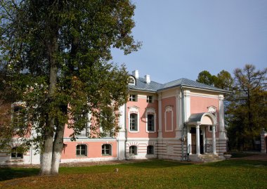 Manor Lopasnya-gebe