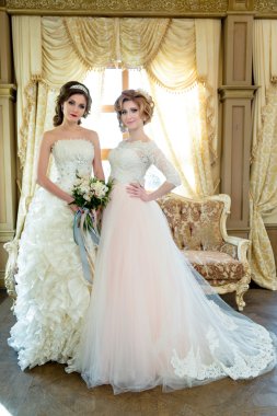 Güzel gelinler düğün makyaj ile