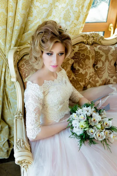 güzel sarışın gelin