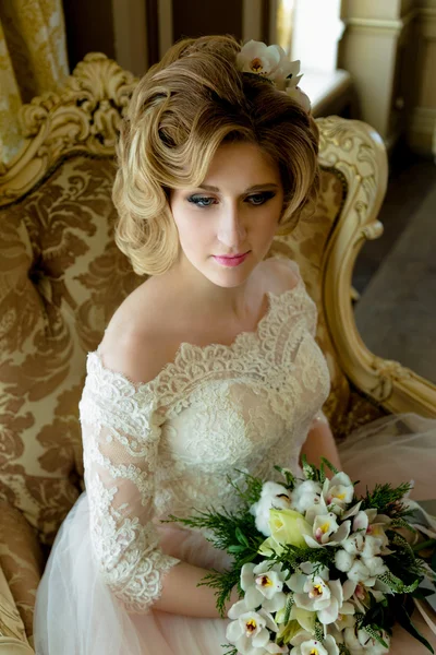 güzel sarışın gelin