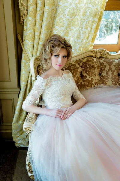 güzel sarışın gelin