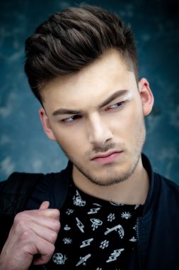 portre çekici hipster adam