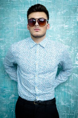 çekici hipster adam