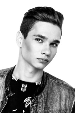 genç yakışıklı genç çocuk