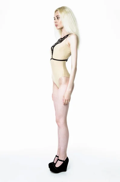 Chica rubia vistiendo body — Foto de Stock