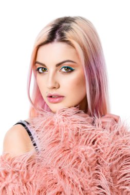  Kız çok seksi yüz ve pembe saç modeliyle