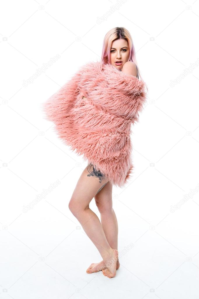 seksualnie-rozovie-shubi-galerei-porno-foto-seks-igrushki