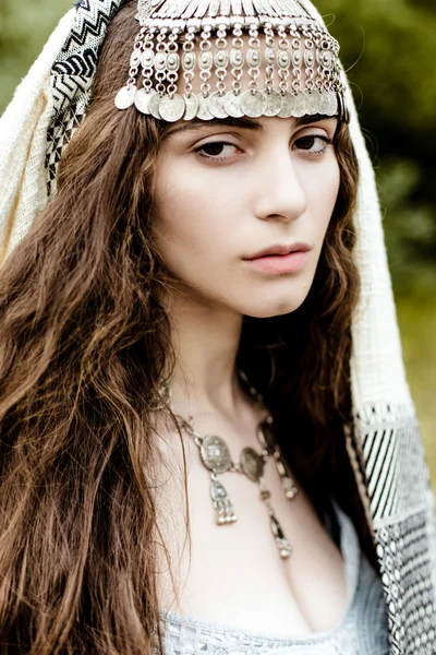 Girl in folk Crimean Tatar clothes — Stock Photo, Image