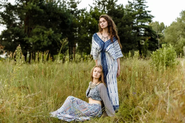 Young girls in ethnic clothes — Stock Photo, Image