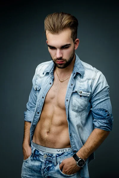 Beau barbu homme — Photo