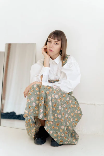 Gorgeous Young Woman Old Fashioned Dress Posing Studio — Stock Photo, Image