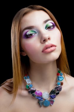 güzel bir kadın yüzü