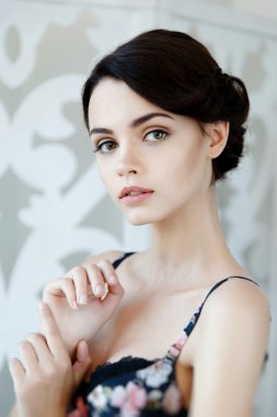 güzel bir kadın yüzü