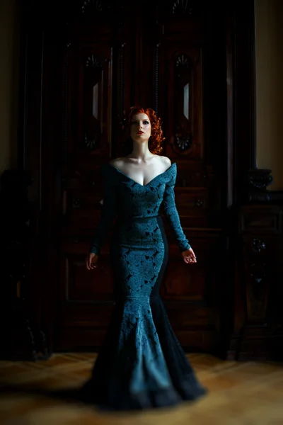 Woman wearing blue dress — Stock Photo, Image