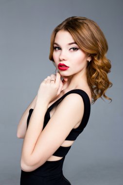 Güzel kadın yüzü.