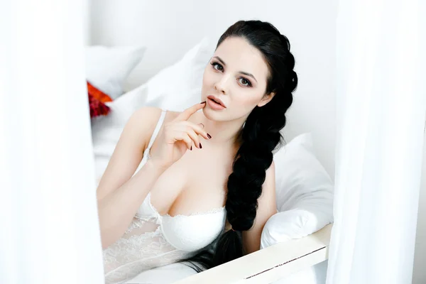 Beautiful sensual woman — Stock Photo, Image