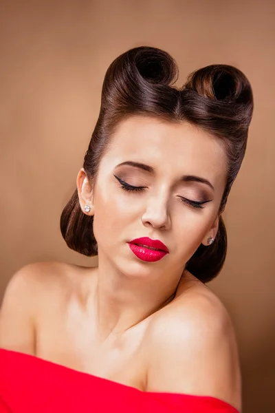 Portrait of Styled Woman — Stock Photo, Image