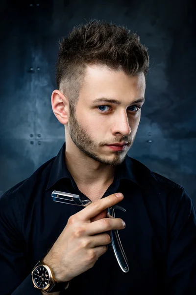 Brutal man with straight razor — Stock Photo, Image