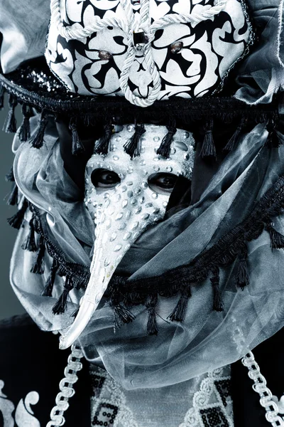 Carnaval veneziano Homem mascarado — Fotografia de Stock