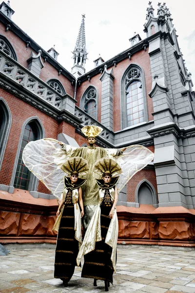 Karnaval maskeli adam ve kadın — Stok fotoğraf