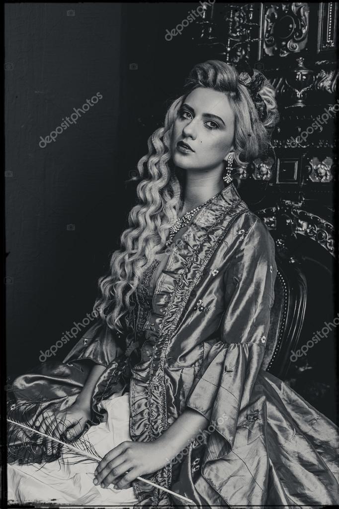 Retro barok mode kvinde — Stock-foto © smmartynenko #86709592