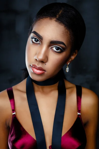 Retrato de mulher afro-americana — Fotografia de Stock