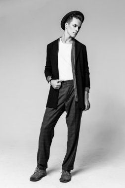 Harika genç adam