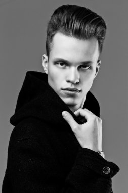 Genç hippi erkek modeli