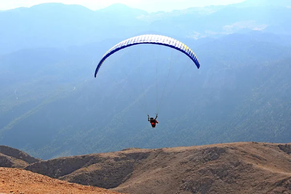 Paragliding Flight Turkey Tahtali Mountain — Stock Photo, Image