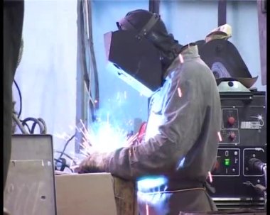 Yarı otomatik kaynak ürünleri ve fabrika