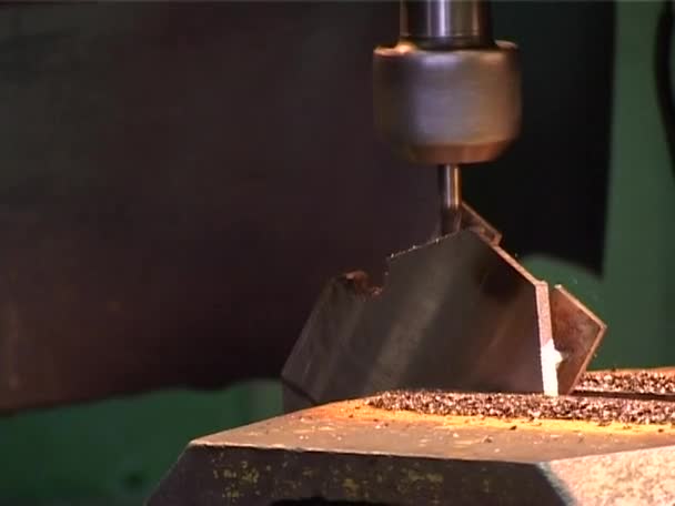 Fraiseuse en atelier 