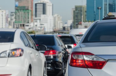 trafik sıkışıklığı expressway araçlarda sıra ile