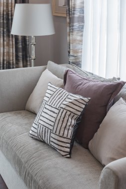 lamba ile modern kanepe yastık