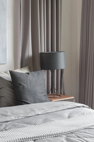 Moderna sovrum stil med grå färg tonar design — Stockfoto