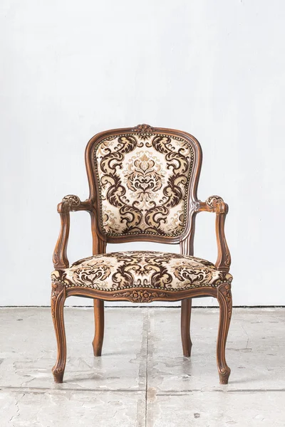 Классический стиль кресла в винтажной комнате — стоковое фото