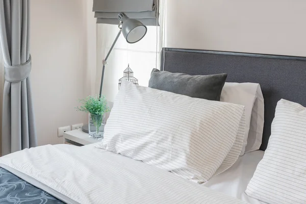 beyaz oda modern yatak odası tasarımı 