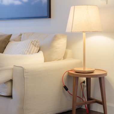 toprak tonlarda renk koltuk lamba ile