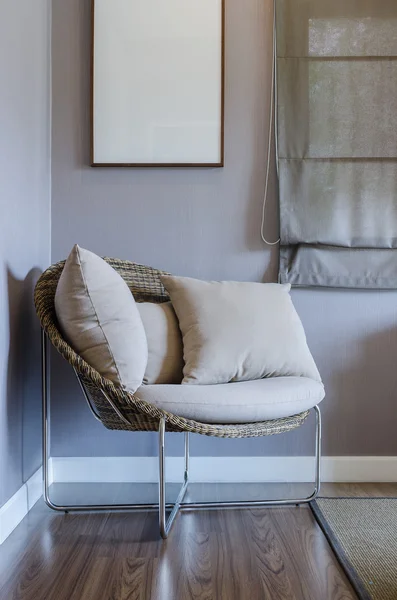 Modern stol i sovrummet — Stockfoto