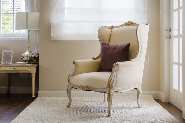 Classic chair style on carpet in bedroom — Stock Photo, Image