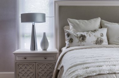 modern iç beyaz yatak odası tasarımı