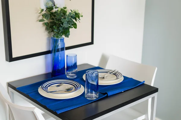 Réglage de table avec thème bleu — Photo