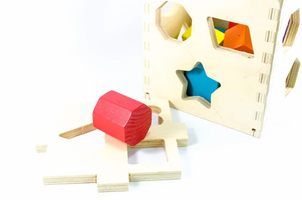Caixa de bloco de brinquedo de madeira isolado — Fotografia de Stock